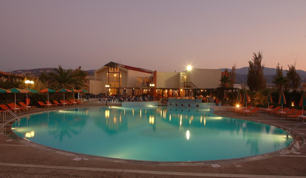 Minos Mare Hotel Platanes  Eksteriør billede